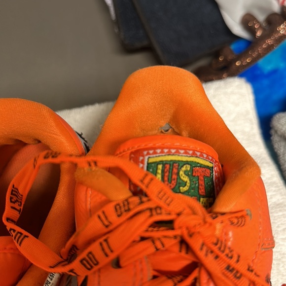 Nike Air Force One Just Do It. Pack Orange. - Picture 9 of 11